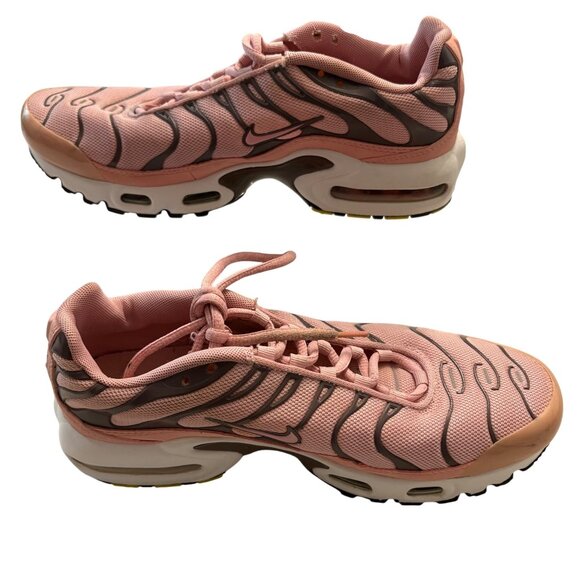Nike Air Max Plus Tn Pink & Gray Womens Sneakers Size 7Y Lightweight Mesh - Picture 1 of 13